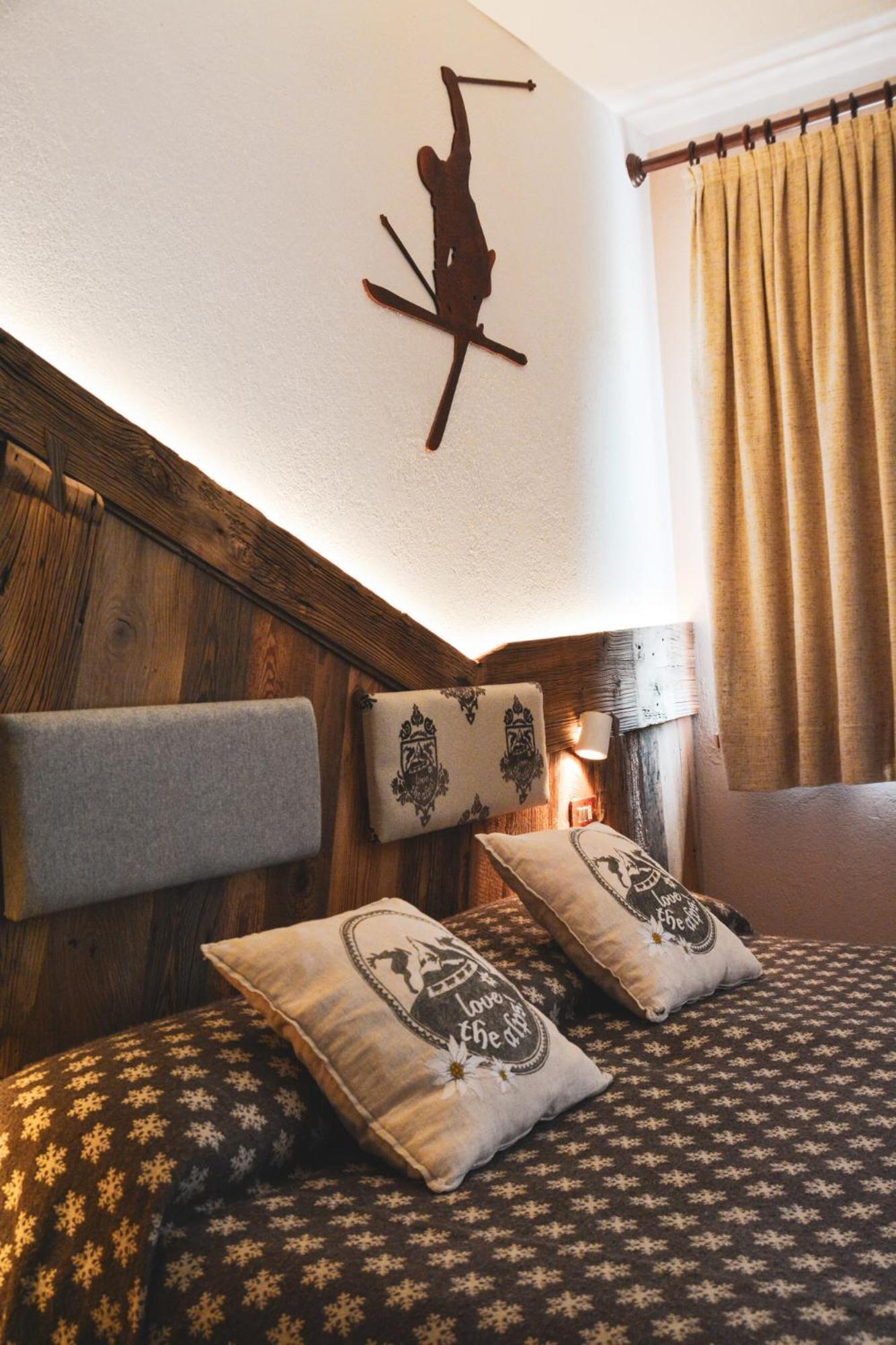 Hotel Chaberton Cesana Torinese Zewnętrze zdjęcie