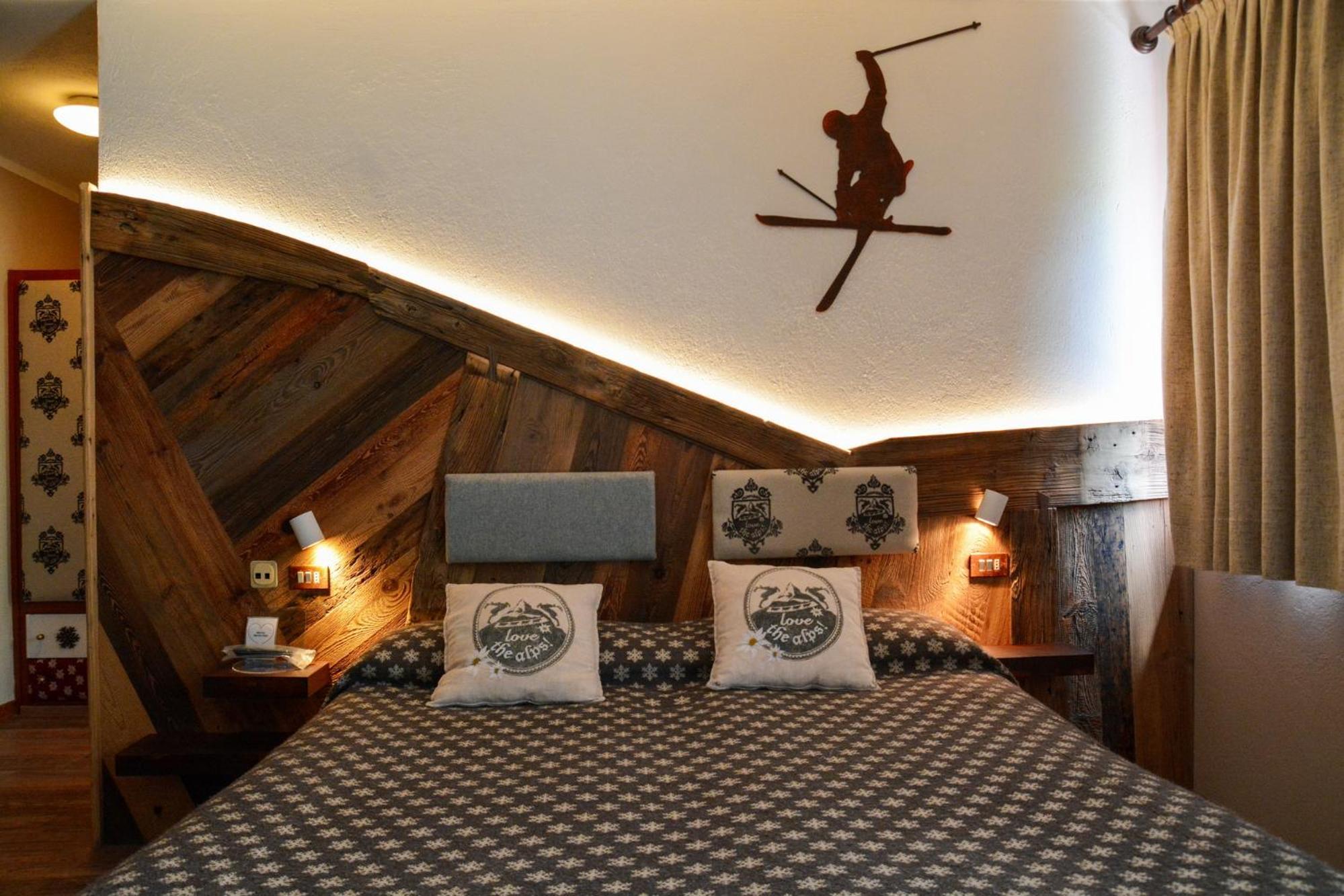 Hotel Chaberton Cesana Torinese Zewnętrze zdjęcie