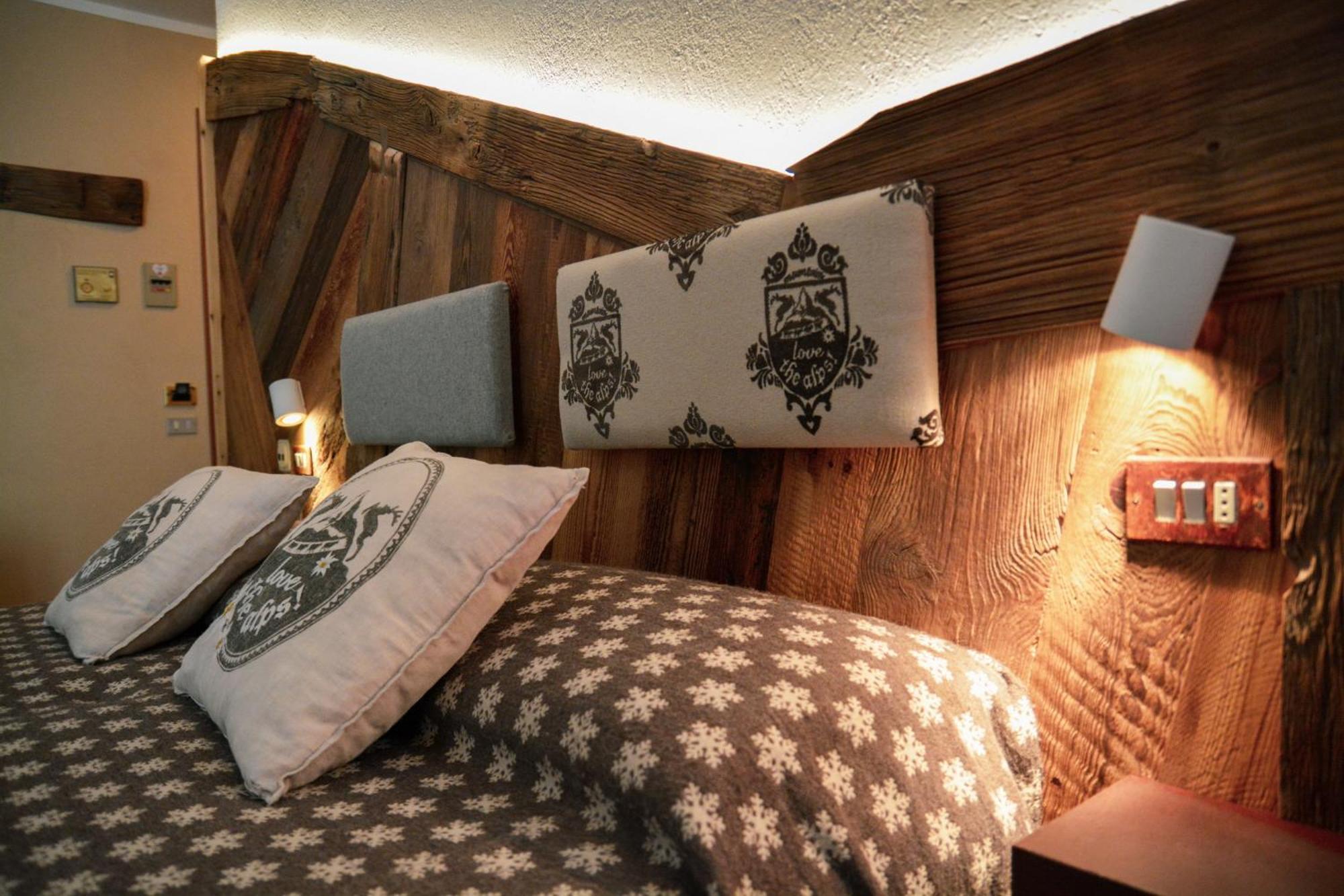 Hotel Chaberton Cesana Torinese Zewnętrze zdjęcie