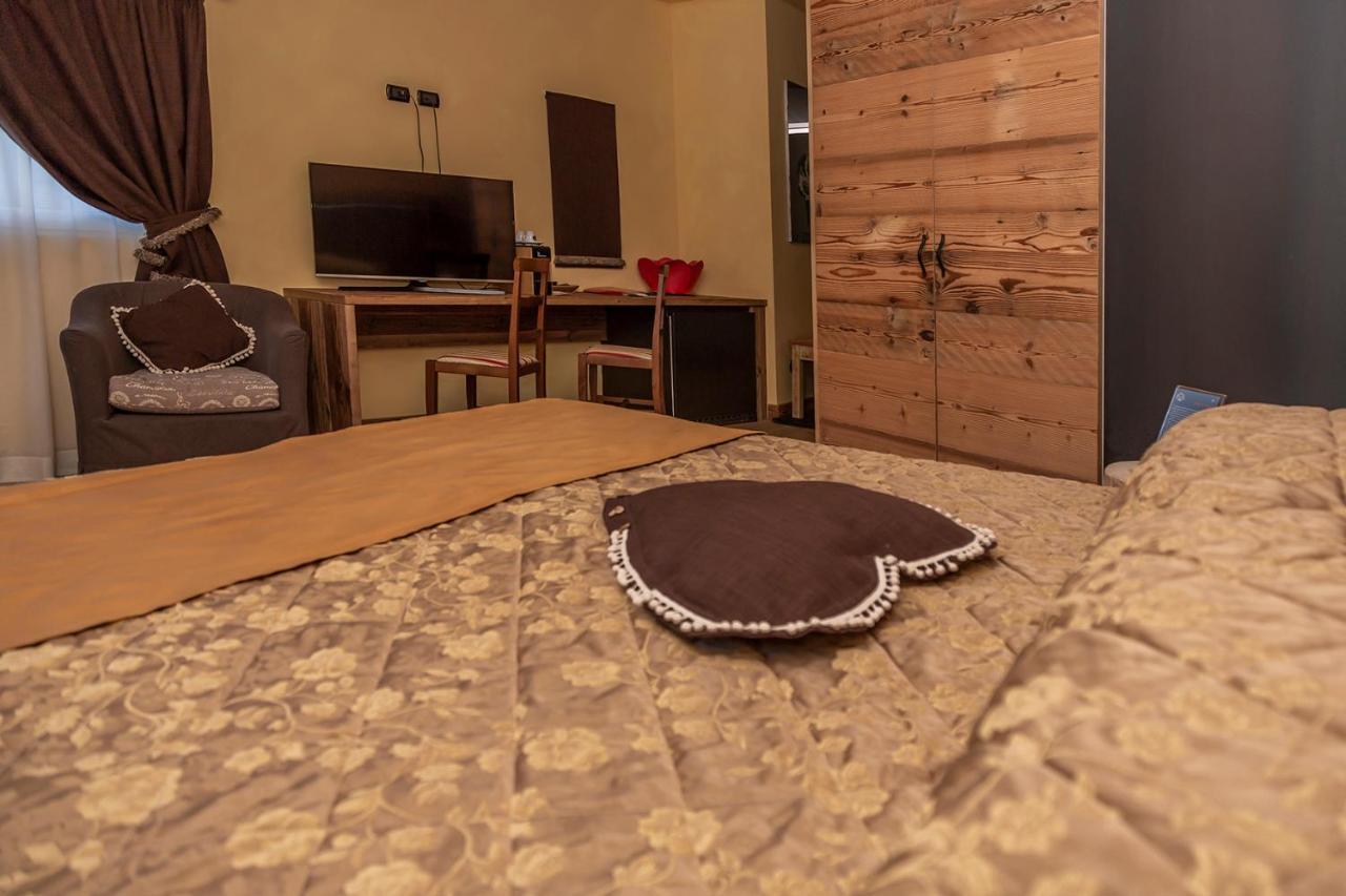 Hotel Chaberton Cesana Torinese Zewnętrze zdjęcie
