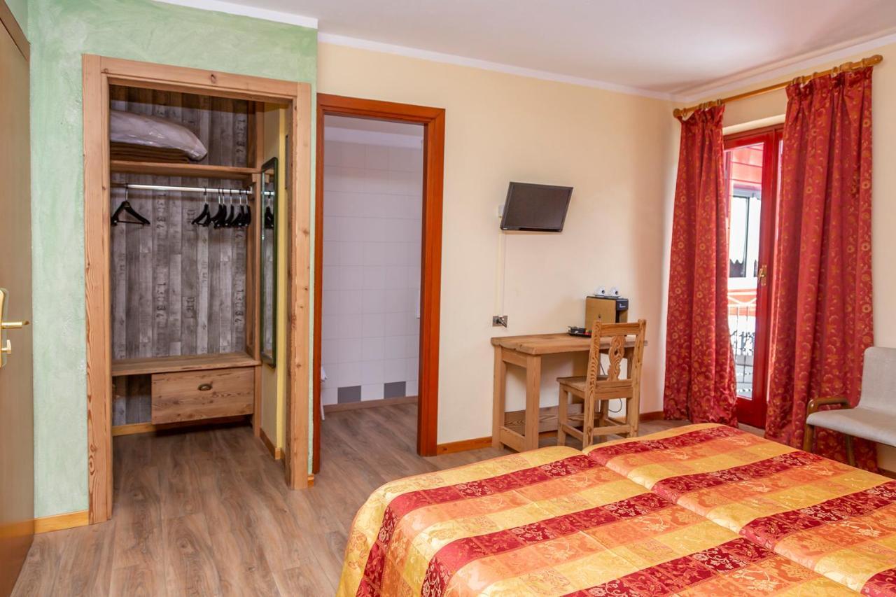Hotel Chaberton Cesana Torinese Zewnętrze zdjęcie